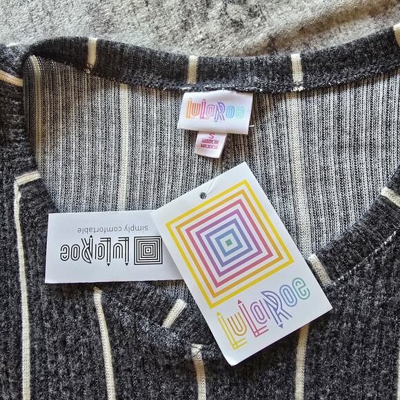 LuLaRoe Naomi Sweater Womens Small Gray White Stripe Batwing Pullover Top NEW - Picture 7 of 10
